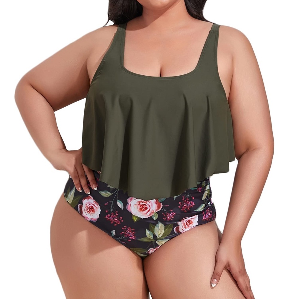 Mooncore Two Piece Tankini Swimsuit Women’s US Size 3XL Plus Size Floral NWT